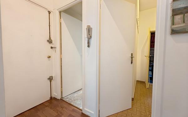 Appartement à louer    1 pièce • 24,22 m2 Paris 16