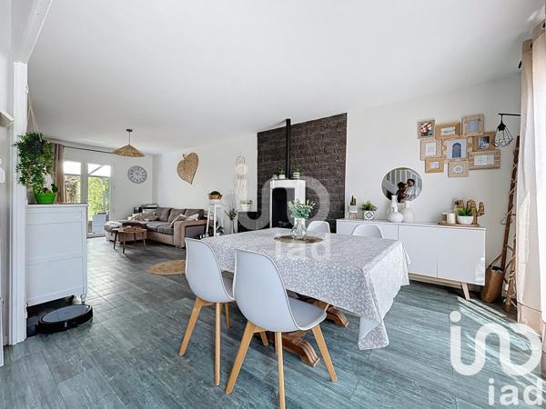 House for sale 5 rooms 120 m² Montardon