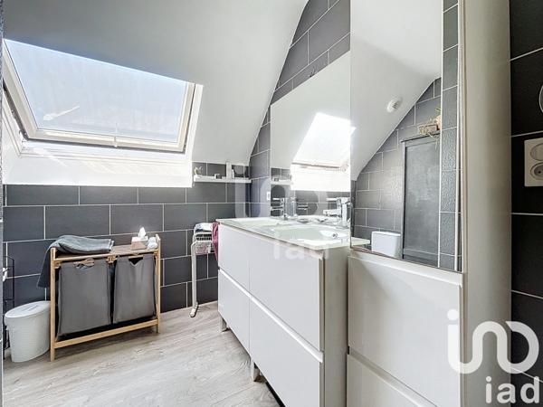 House for sale 5 rooms 120 m² Montardon