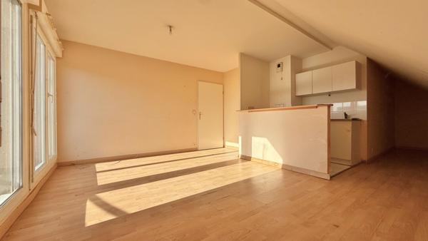 Appartement 2 pièces - CORBEIL-ESSONNES 91100