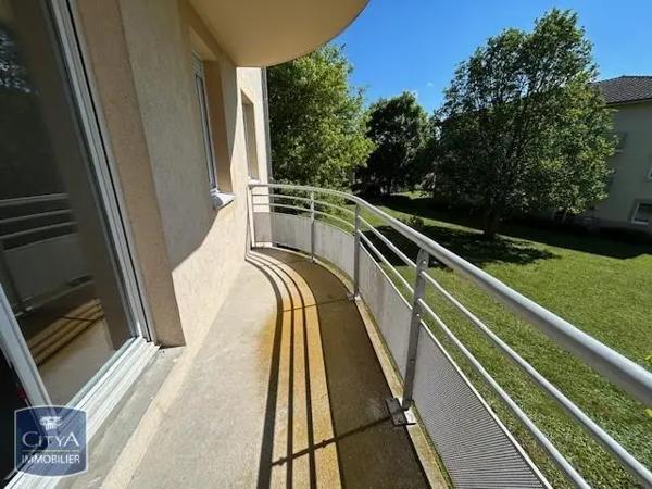 Appartement à louer 3 pièces 64.44m² Mâcon (71000)