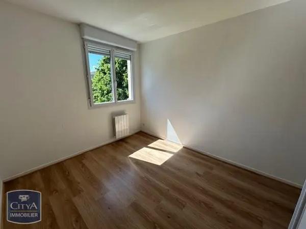 Appartement à louer 3 pièces 64.44m² Mâcon (71000)