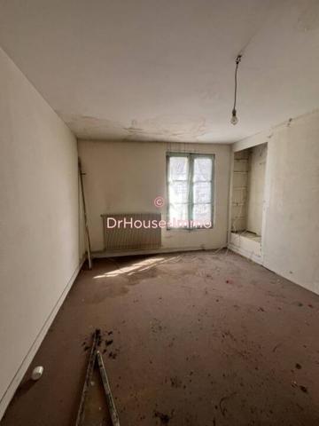 Immeuble à vendre 3 pièces de 90 m²