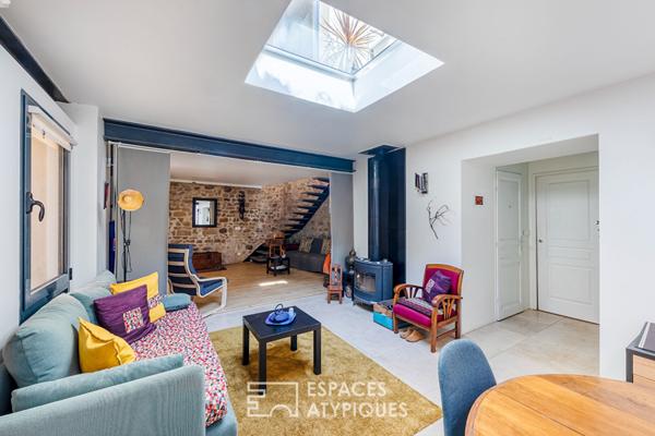 Maison de ville comme un triplex sur cour et sa terrasse tropézienne