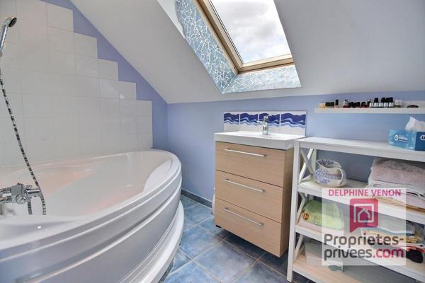 Maison 5 chambres sur un terrain de 1530 m² à Châteauneuf Sur Loire à 2 pas des bords de loire