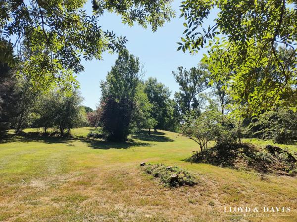 DEMEURE DE CARACTERE CHARME ANCIEN 3HA