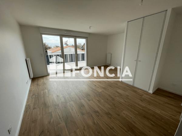 Location Appartement 3 pièces 61.37 m² - RESIDENCE LE DOMAINE DES CYPRES Les Sables D'olonne 85340