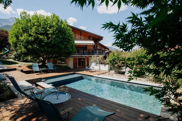 Maison Sallanches 8 pièce(s) 217 m2