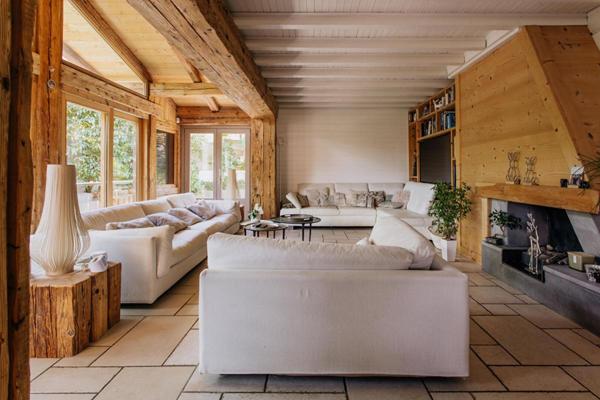 Maison Sallanches 8 pièce(s) 217 m2