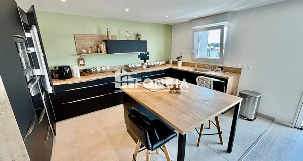 À vendre Appartement 6 pièces 131 m² - Hennebont 56700