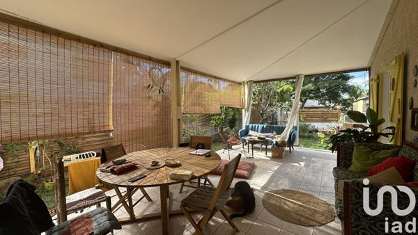 House for sale 6 rooms 129 m² L'Étang-Salé