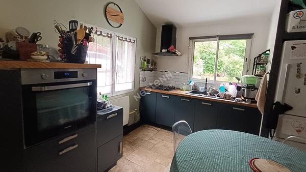 Maison de campagne rénovée avec étang entre aux portes de Bergerac en direction de Périgueux !