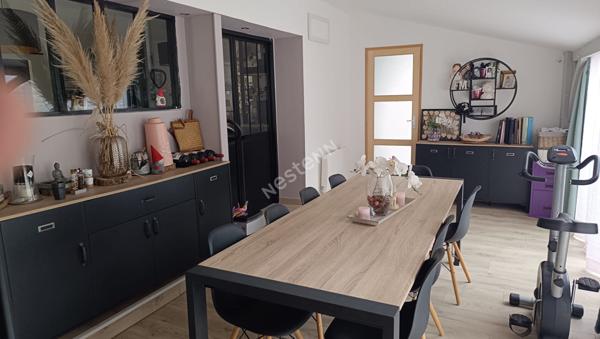 Maison de campagne rénovée avec étang entre aux portes de Bergerac en direction de Périgueux !