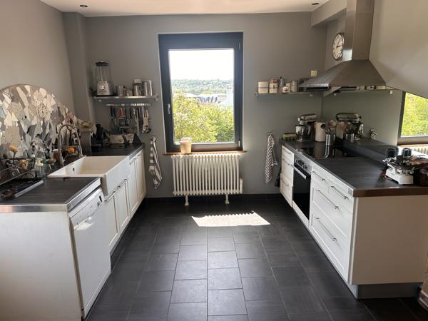 Maison
         7 pièces
        - 126 m² 695 000 € *