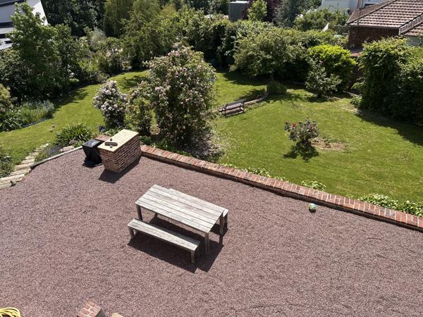 Maison
         7 pièces
        - 126 m² 695 000 € *