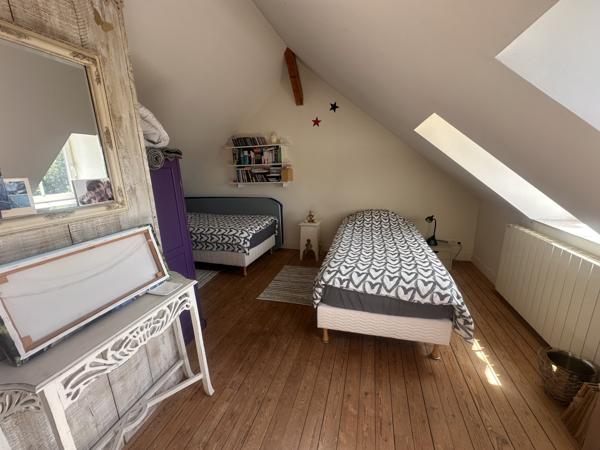 Maison
         7 pièces
        - 126 m² 695 000 € *