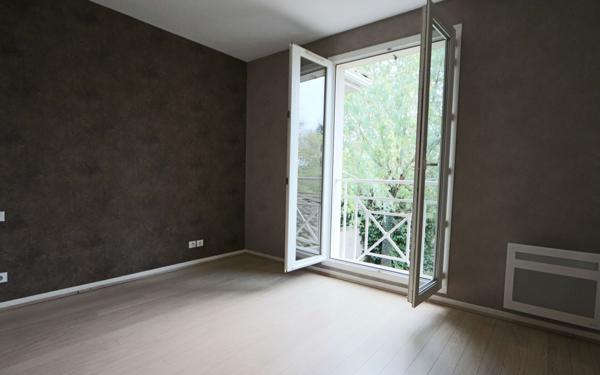 Maison à vendre    7 pièces • 168 m2 Écully