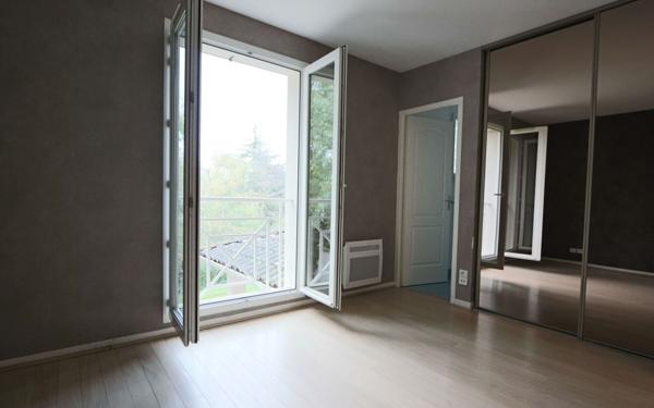 Maison à vendre    7 pièces • 168 m2 Écully