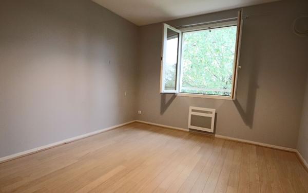 Maison à vendre    7 pièces • 168 m2 Écully