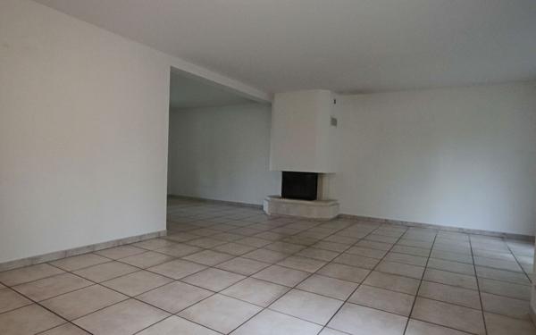 Maison à vendre    7 pièces • 168 m2 Écully