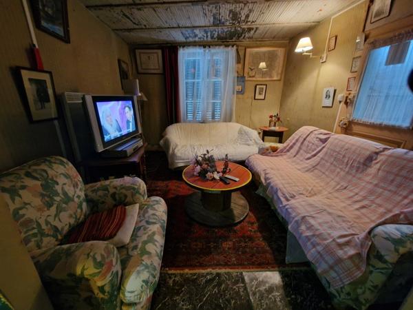 Proche VEZELISE (54) 2 maisons de village avec dépendances à rénover / 1000 m2 env Terrain