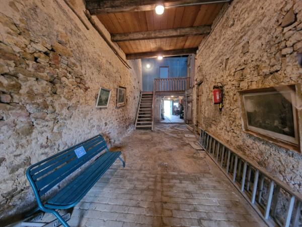 Proche VEZELISE (54) 2 maisons de village avec dépendances à rénover / 1000 m2 env Terrain