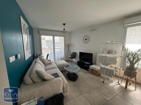 Appartement à louer 2 pièces 53.7m² Lyon (69009)