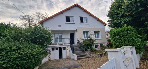 Immeuble de rapport La Roche Posay [REF. 6832]