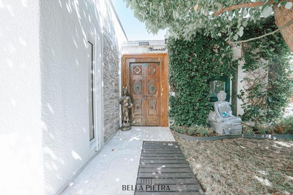 Saint-Jean-de-Védas (34430) Maison de 175 m² avec Piscine, Poolhouse et Studio Indépendant - Un Véritable Havre de Paix !