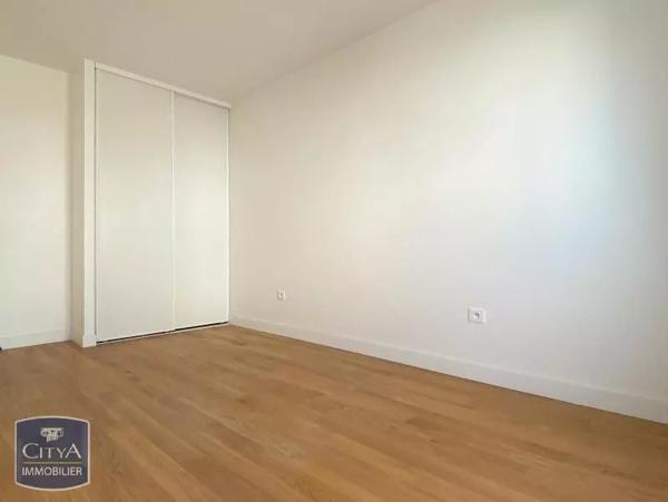 Appartement à louer 3 pièces 75.05m²