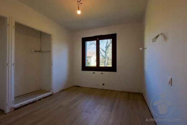 Vente Maison de village 4 pièces 96 m2 à Sainte-Eulalie-en-Born