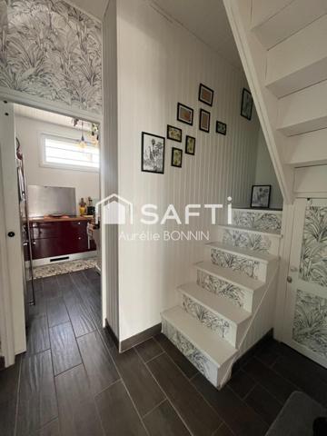 Talence Belle arcachonnaise rénovée avec piscine et garage à une dizaine de minute à pieds du tram