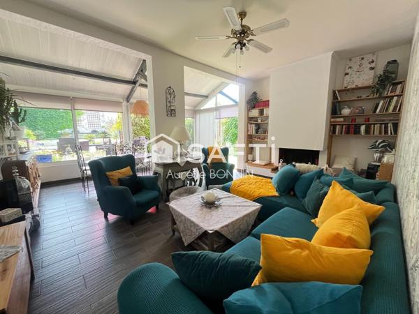 Talence Belle arcachonnaise rénovée avec piscine et garage à une dizaine de minute à pieds du tram