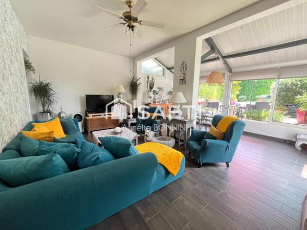 Talence Belle arcachonnaise rénovée avec piscine et garage à une dizaine de minute à pieds du tram