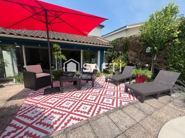 Talence Belle arcachonnaise rénovée avec piscine et garage à une dizaine de minute à pieds du tram