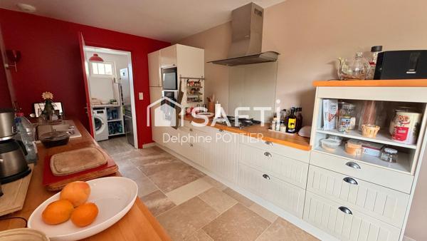 Maison de caractère de 200m2 restaurée avec soin, 3 chambres