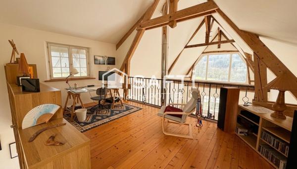Maison de caractère de 200m2 restaurée avec soin, 3 chambres