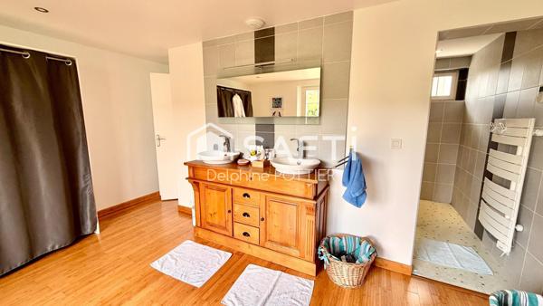 Maison de caractère de 200m2 restaurée avec soin, 3 chambres