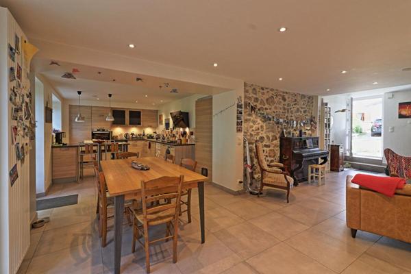 Maison Alby Sur Chéran, 5 chambres, terrasses, garage et jardin