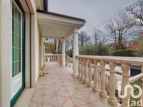 Maison à vendre 6 pièces 161 m² Le Plessis-Trévise