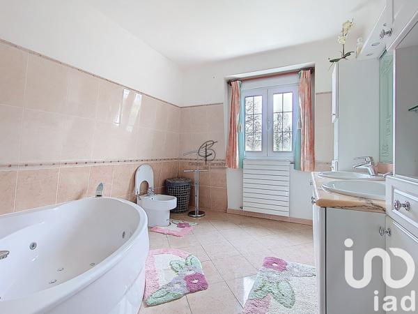 Maison à vendre 6 pièces 161 m² Le Plessis-Trévise