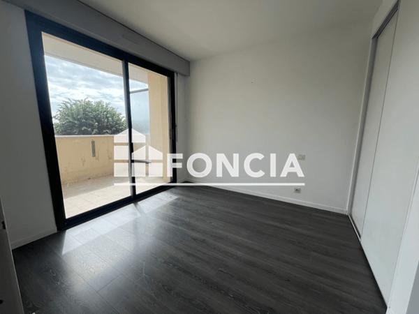 Location Appartement 3 pièces 88.87 m² - 12-14 RUE DUBOS Villenave D'ornon 33140