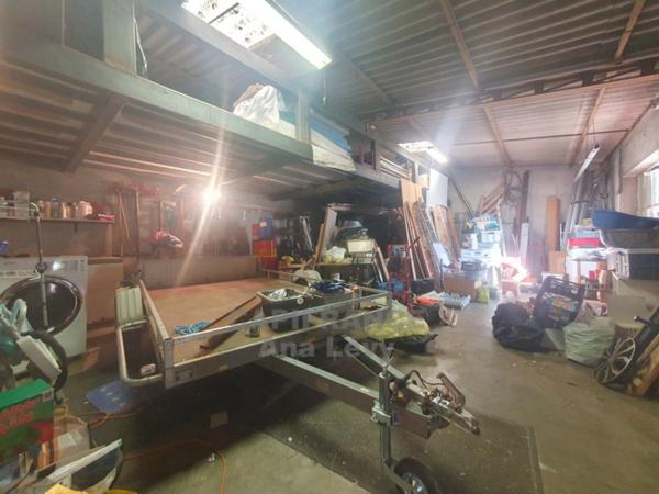 Maison 165m² avec combles + hangar de 75m² sur parcelle de plus de 500m²