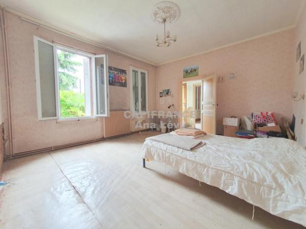 Maison 165m² avec combles + hangar de 75m² sur parcelle de plus de 500m²