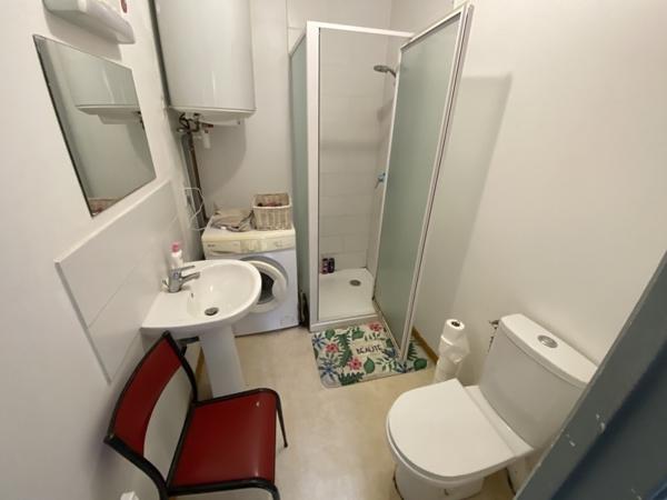 Immeuble à vendre |  Dun-le-Palestel |  179 m²