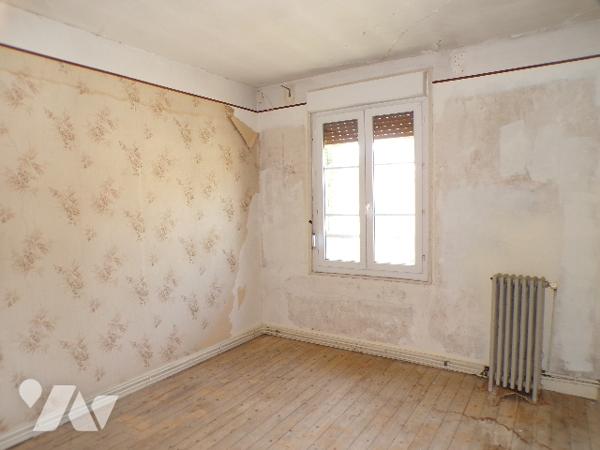 Maison individuelle de type 5 à rénover
