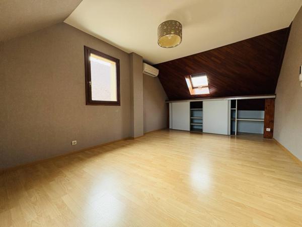 Maison à vendre 8 pièces de 197 m²