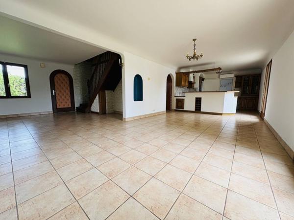 Maison à vendre 8 pièces de 197 m²