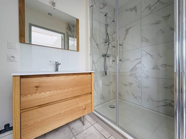 Maison à vendre 8 pièces de 197 m²