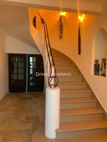 Maison à vendre 7 pièces de 315 m²
